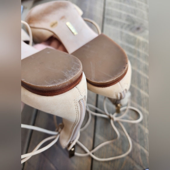 Louise Et Cie Elegant Beige Cream Lace-Up Women's Ballet Falts Shoes Sz 9 - Picture 10 of 11